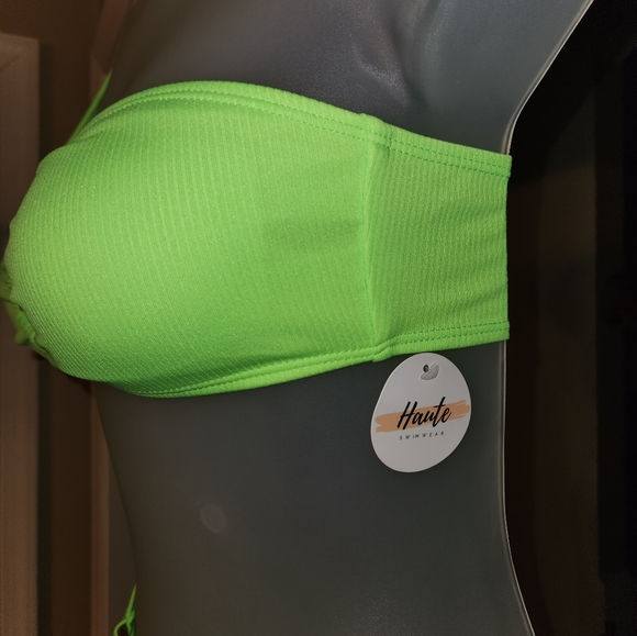 Haute Bikini Swimsuit  (NWT) Size Large - Picture 2 of 9